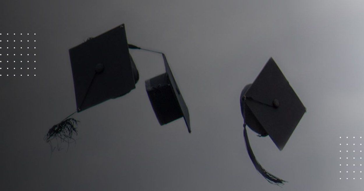 Gradwaiting Meaning Waiting to work in IT only after graduation?